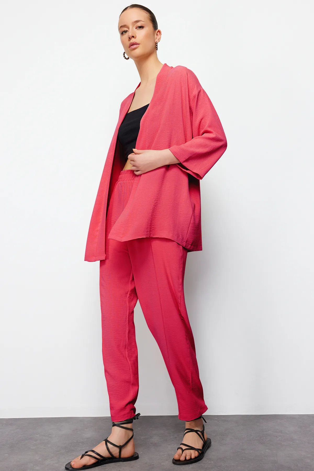 Trendyol Collection  Fuchsia gewebtes Kimono-Hosen-Ober- und Unterteil-Set TWOSS24AU00037