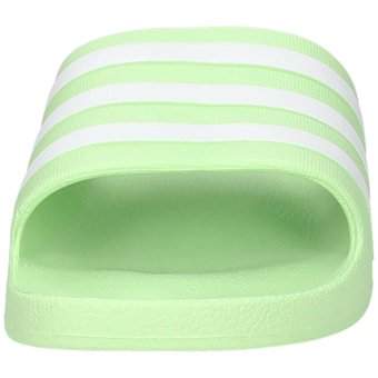 adidas Adilette Aqua Slides in grün