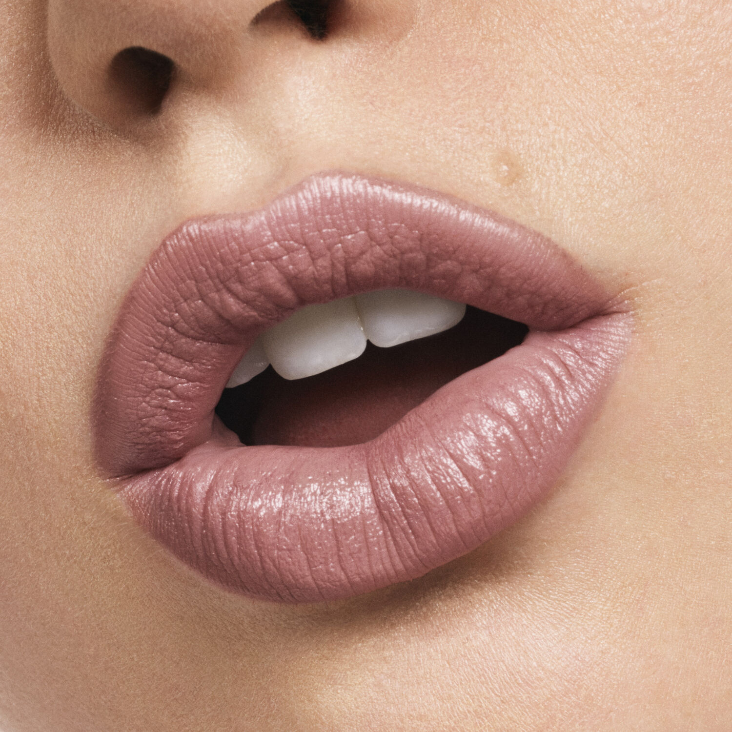 Clinique Dramatically Different Lipstick Rouge à Lèvres