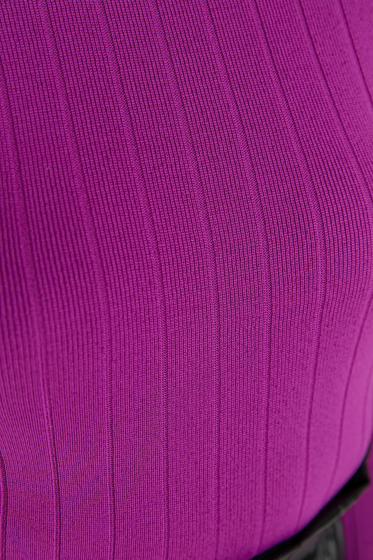 Trendyol Collection  Lila Basic Strickpullover mit Rundhalsausschnitt TWOAW23KZ01249