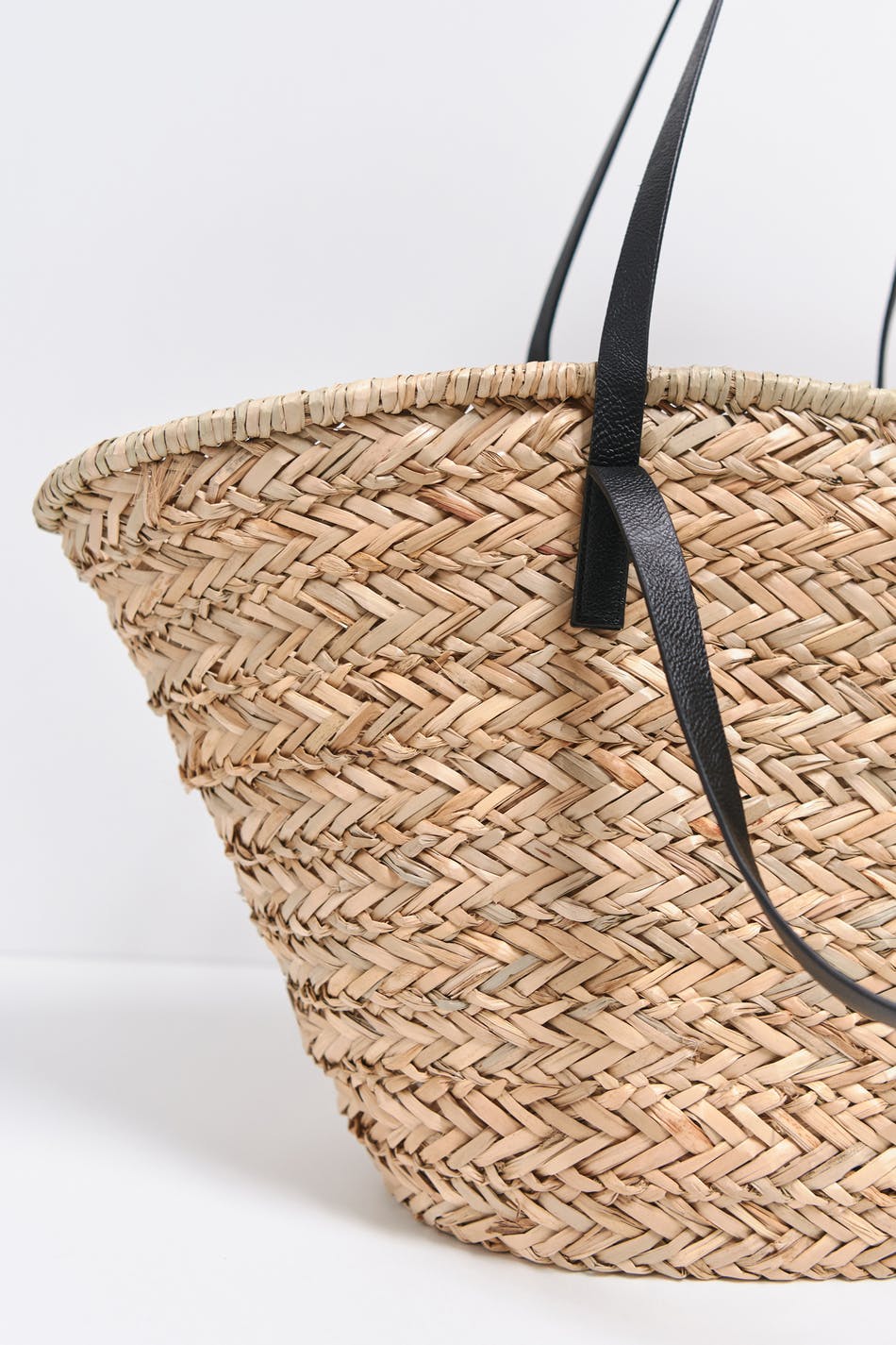 Straw beach bag