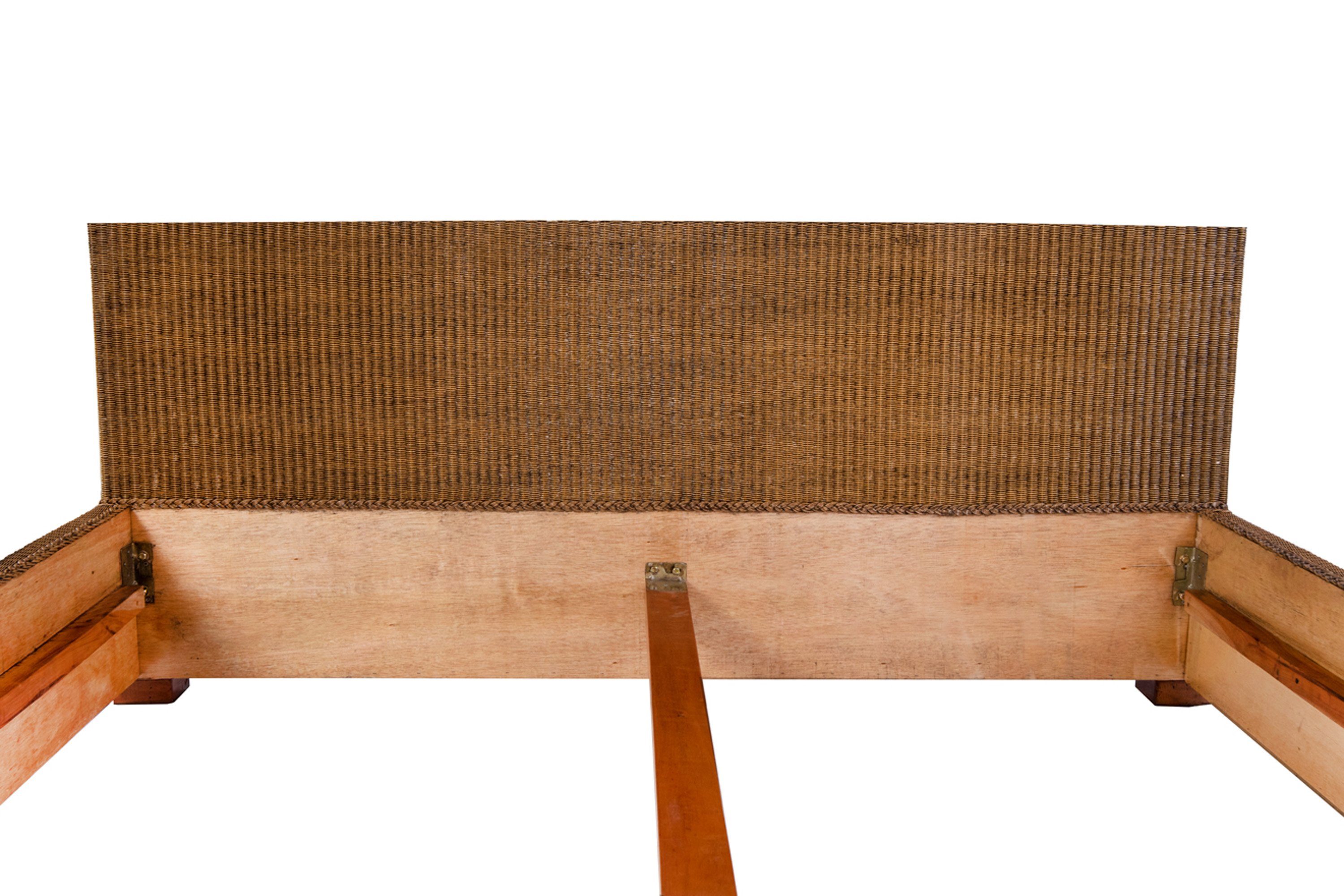 Junado® Massivholzbett Tunis, Korbbett aus Loom, aus Handarbeit und pflegeleicht