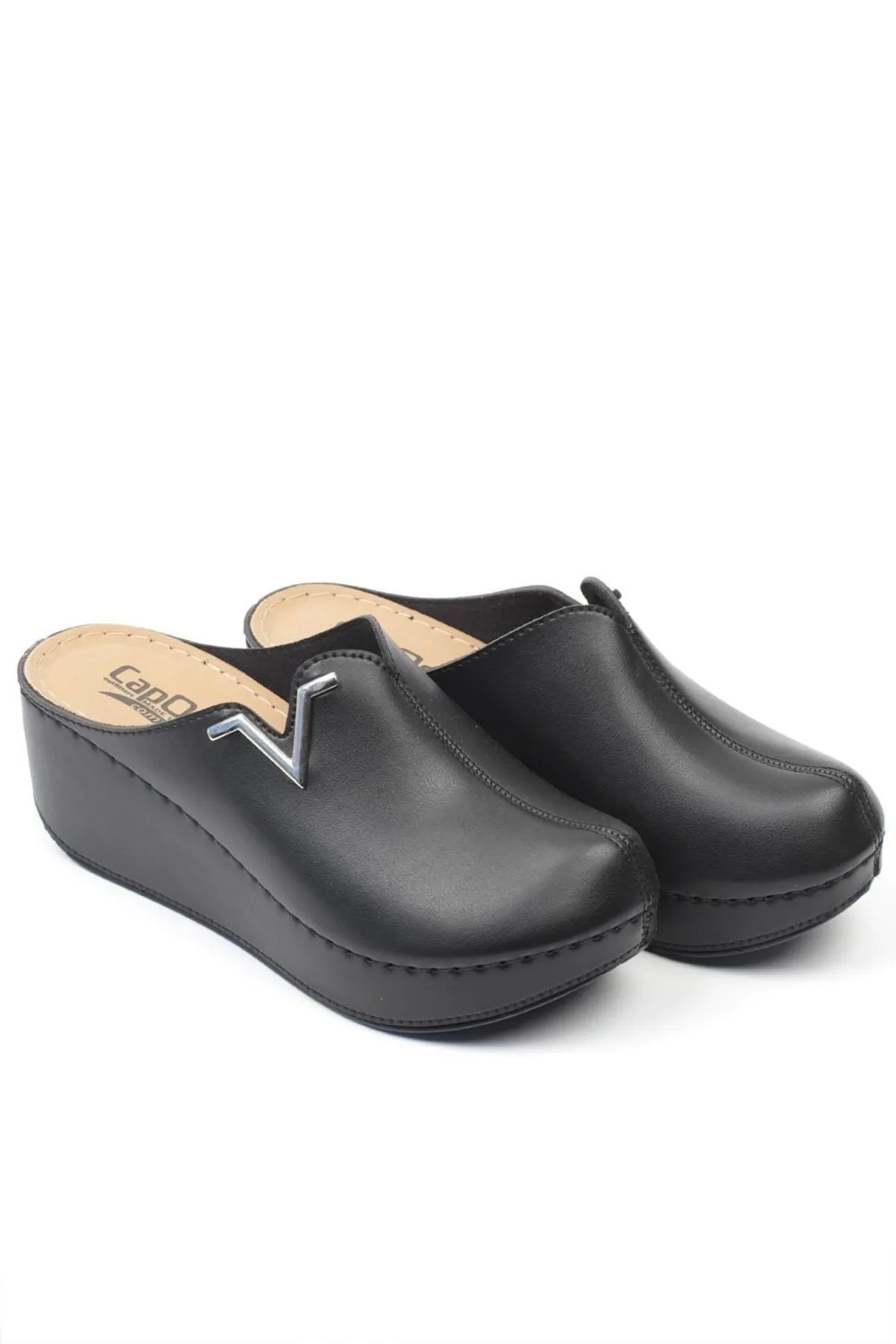 Capone Outfitters  Anatomisch weiche, bequeme Mutterhausschuhe mit Keilabsatz