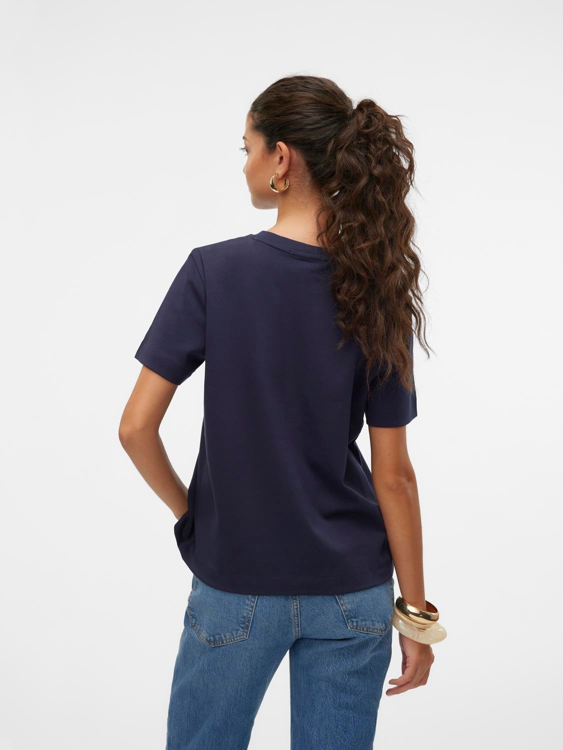 AWNAIMA T-Shirt