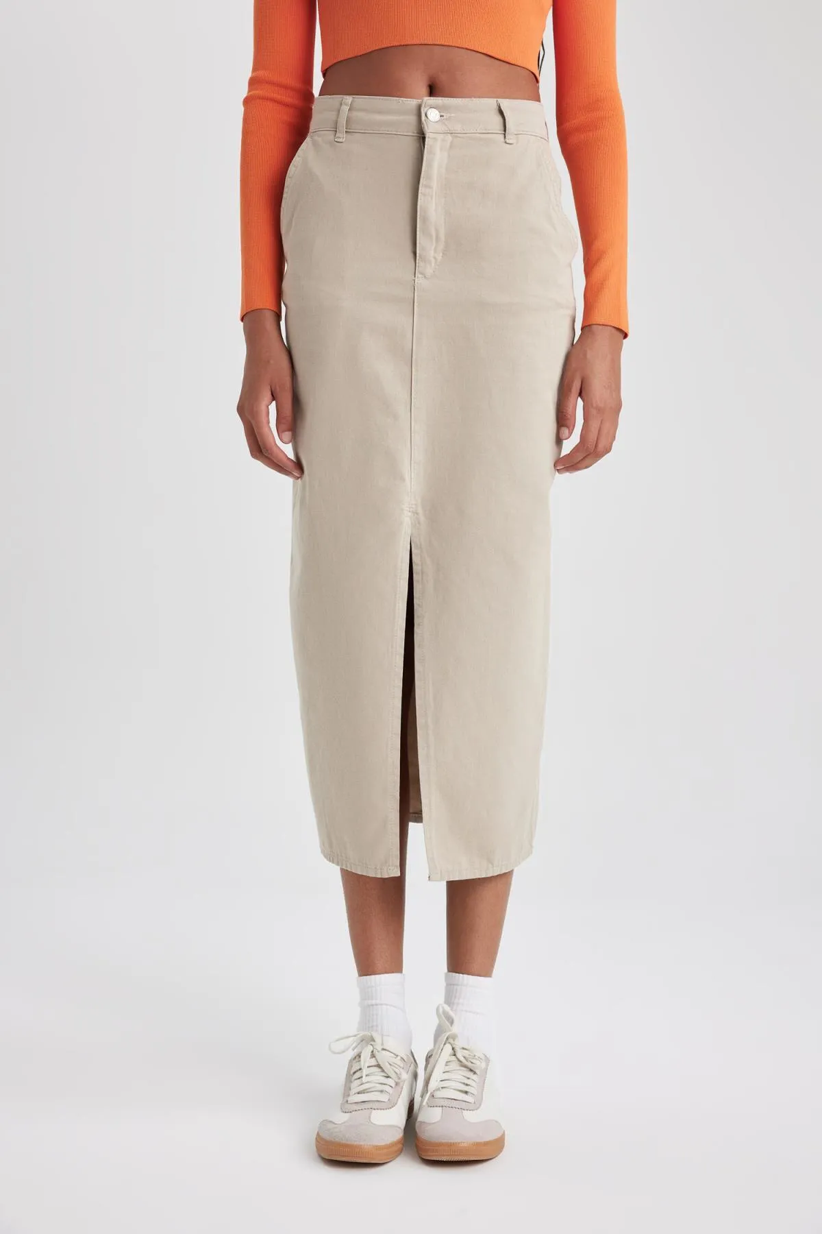 DeFacto  Maxi-Bleistiftrock aus Gabardine mit Schlitz B2464ax23au