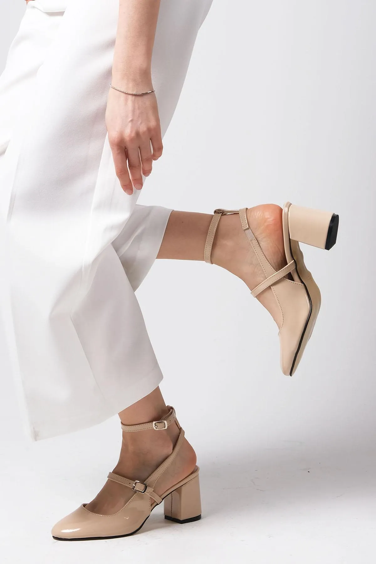 Mio Gusto  Inessa Nude offene Damenschuhe mit Absatz