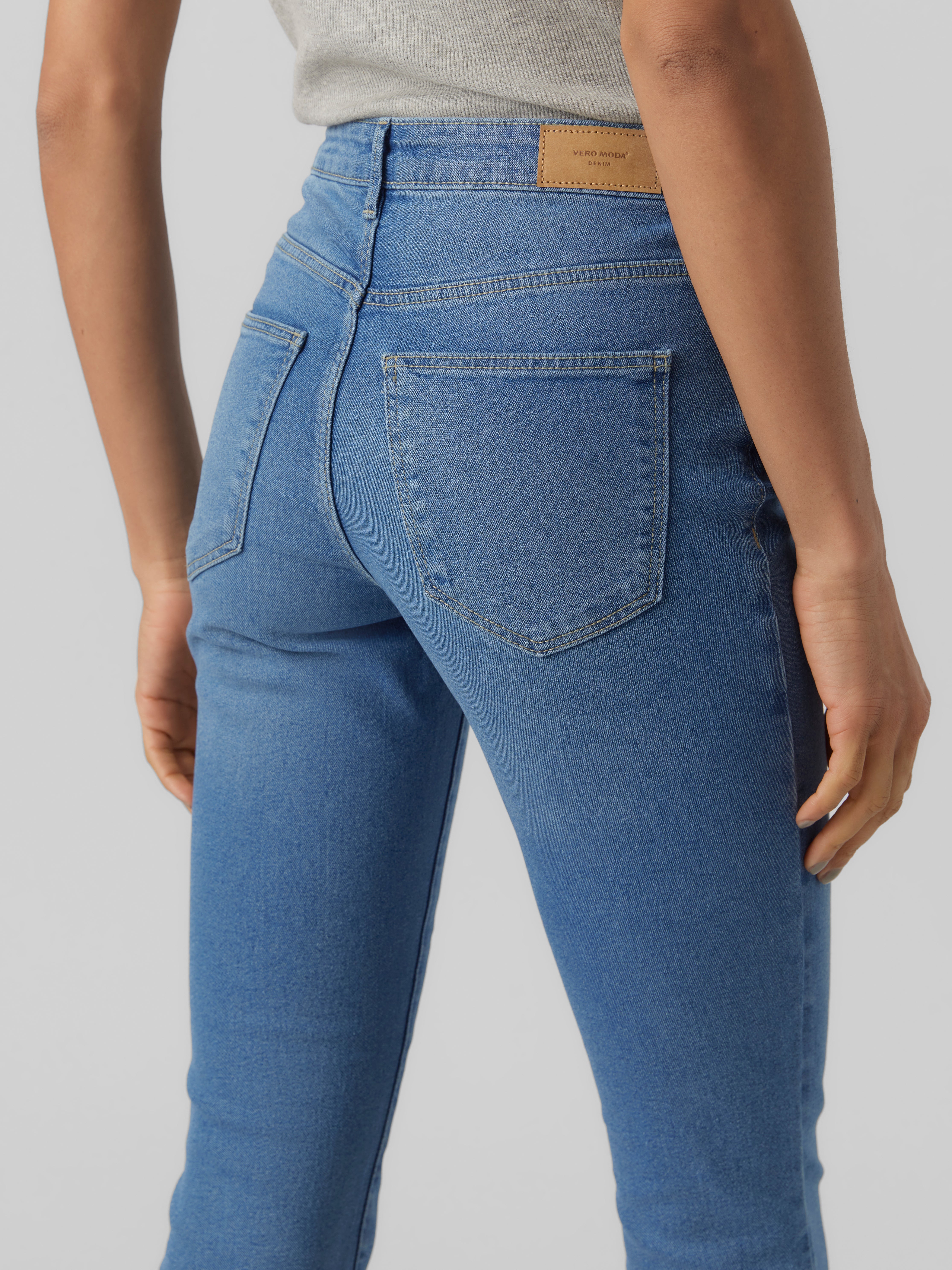VMJUNE Mid Rise Slim Fit Jeans