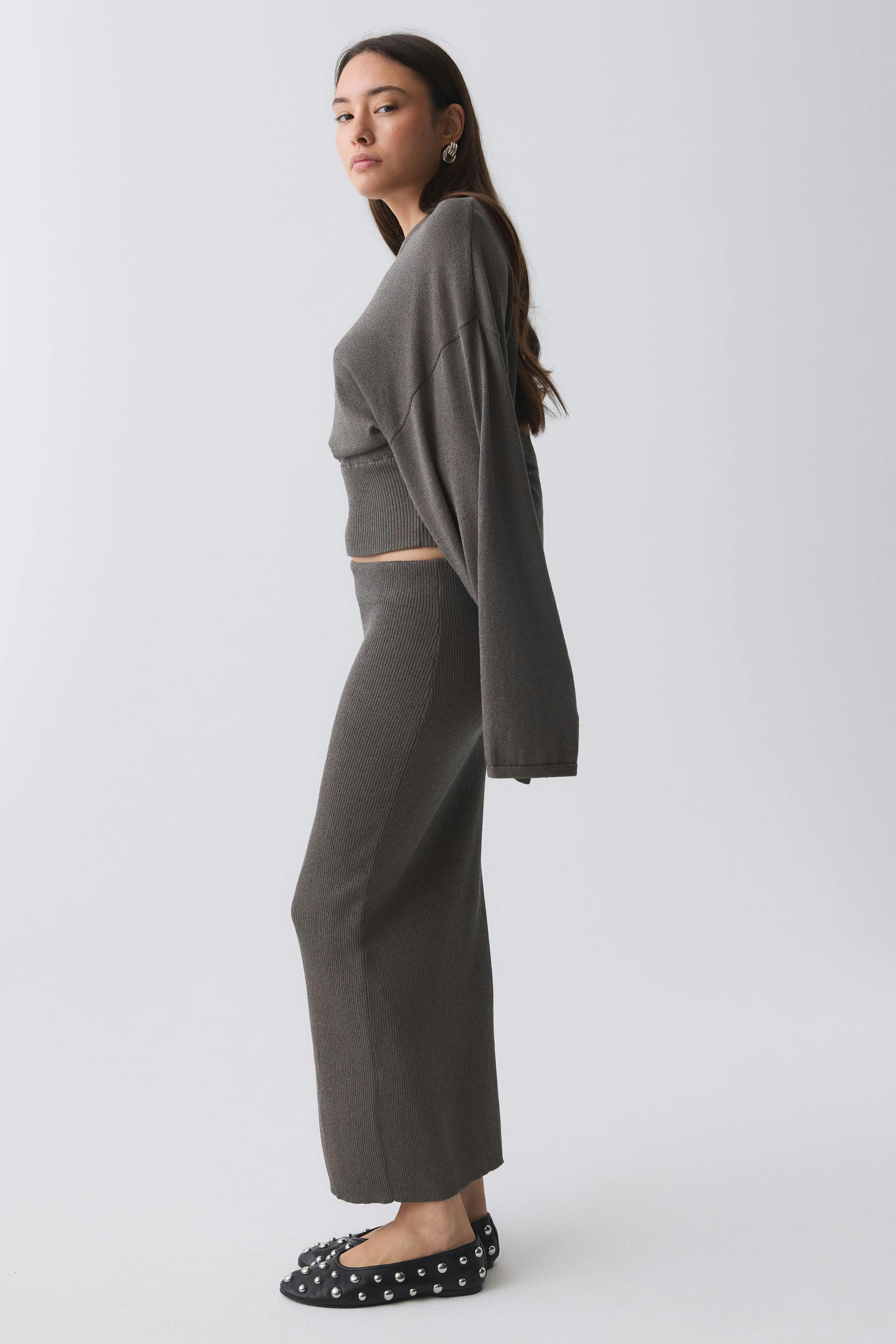 Knitted metallic skirt