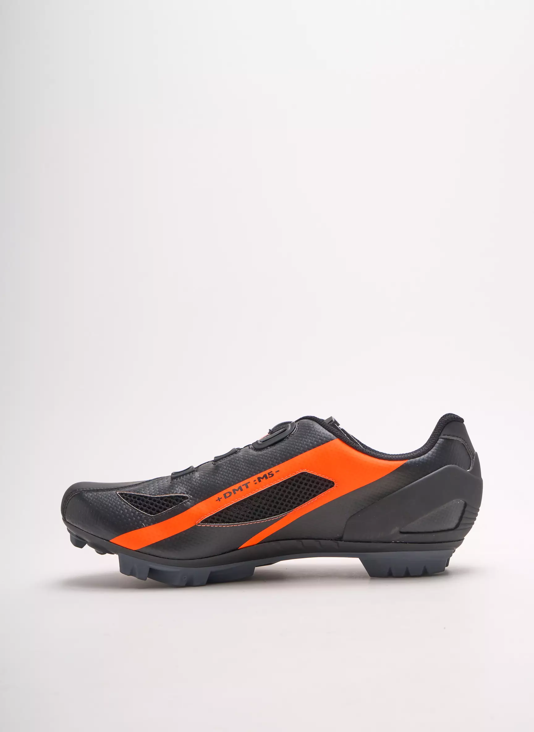 Dmt Baskets Homme couleur orange