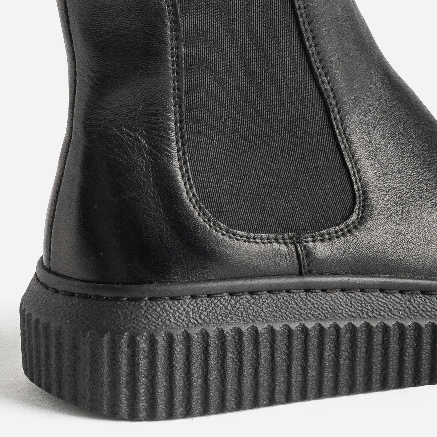 Boots noir en cuir à plateforme