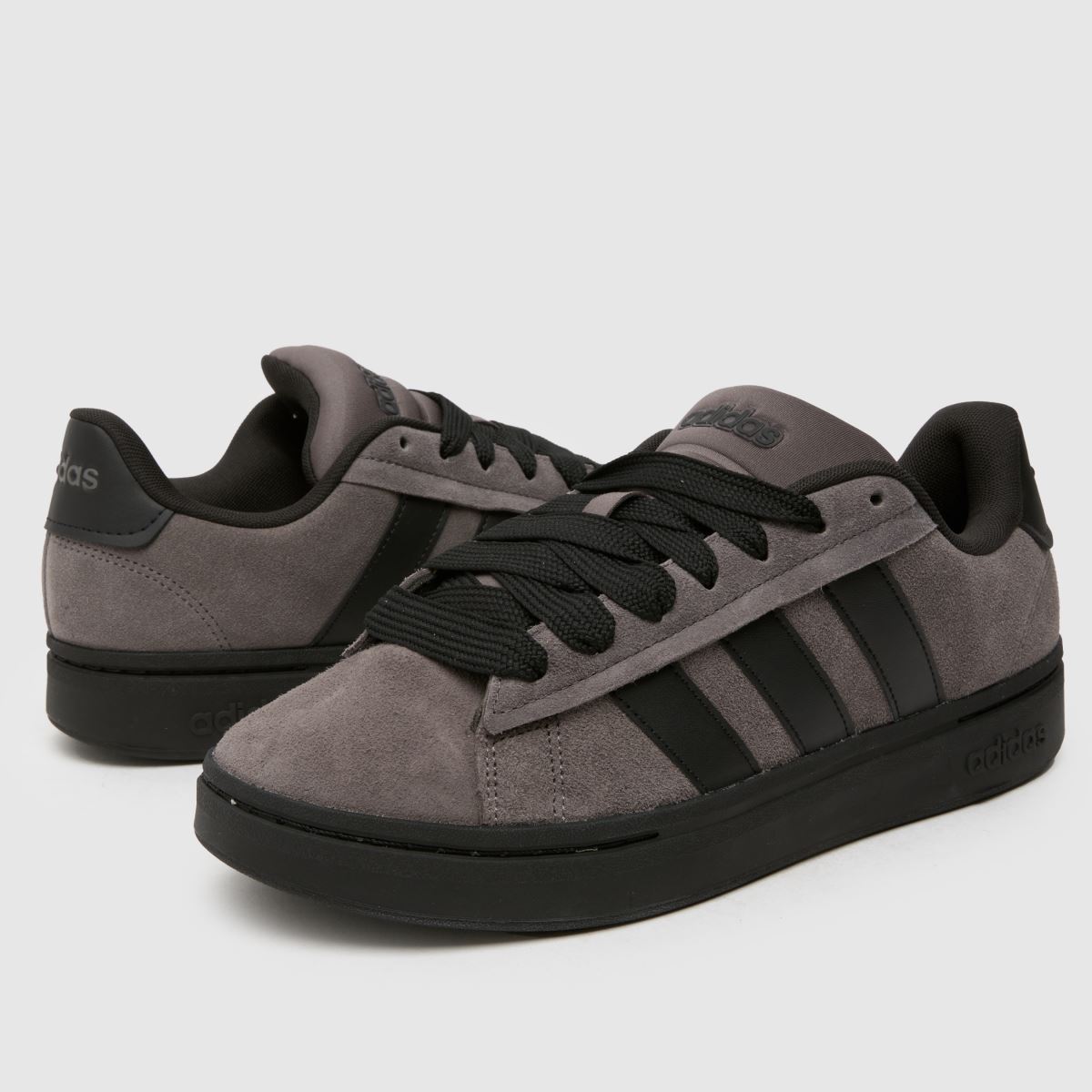 adidas Grand Court Alpha 00s športni copati v sivi in črni barvi