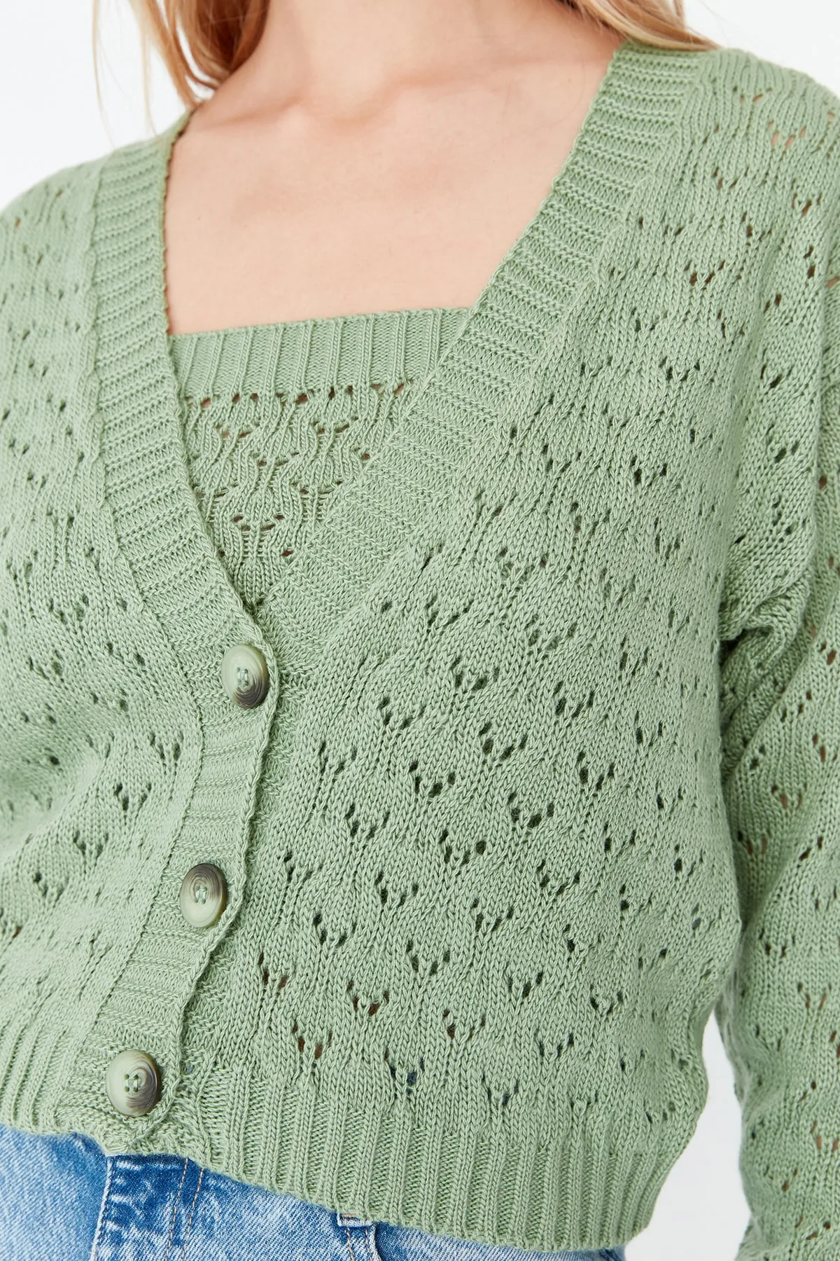 Trendyol Collection  Mintgrünes Strickset mit durchbrochenem Knopfdetail und Bluse