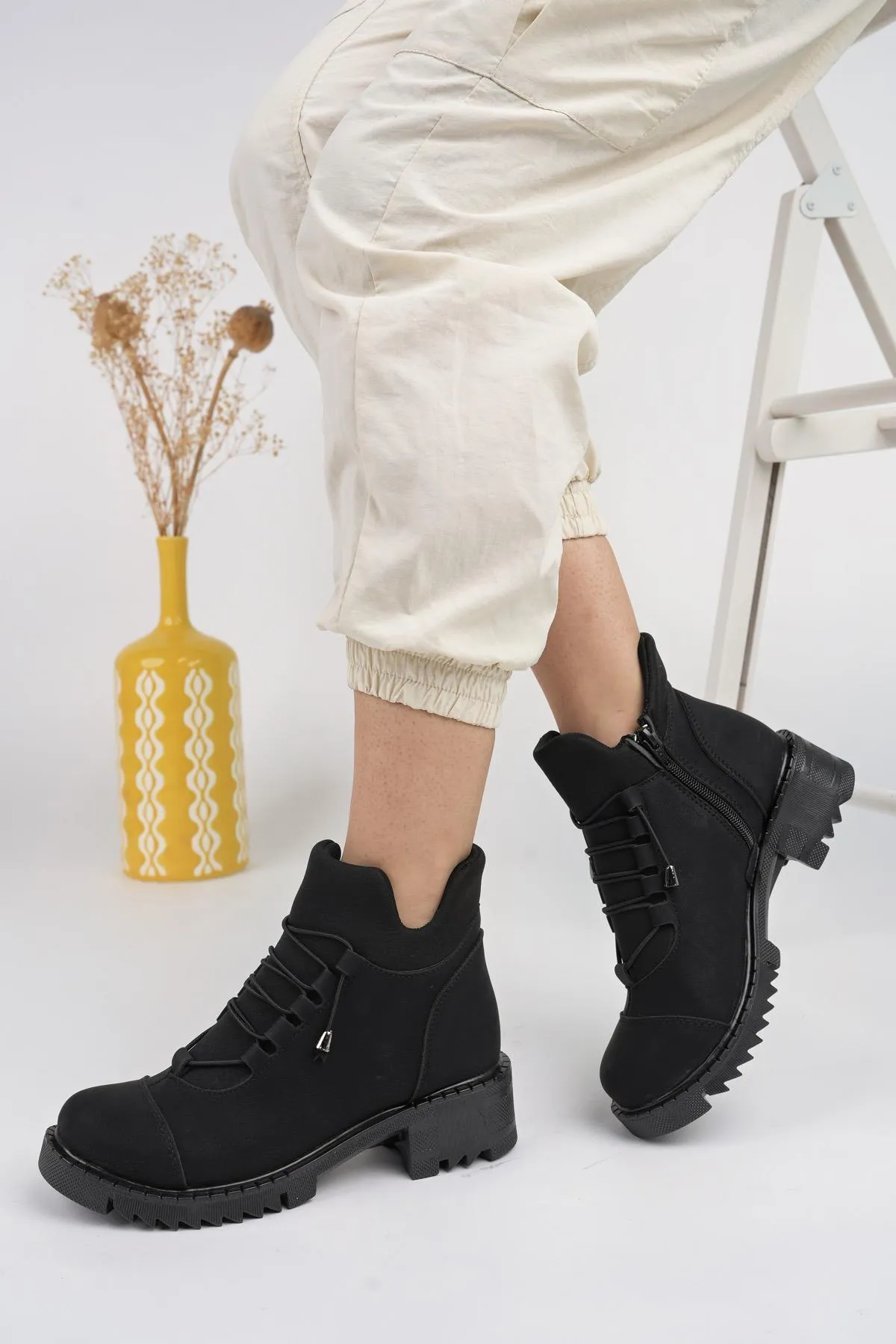 MUGGO  Molde-garantierte Damen-Stretch-Gummistiefel mit Schnürung und Reißverschluss