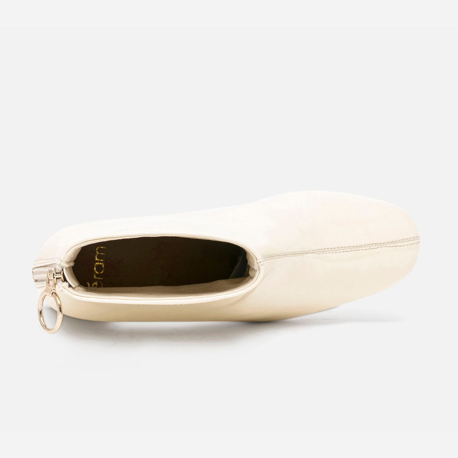 Boots blanc cassé verni à zip arrière