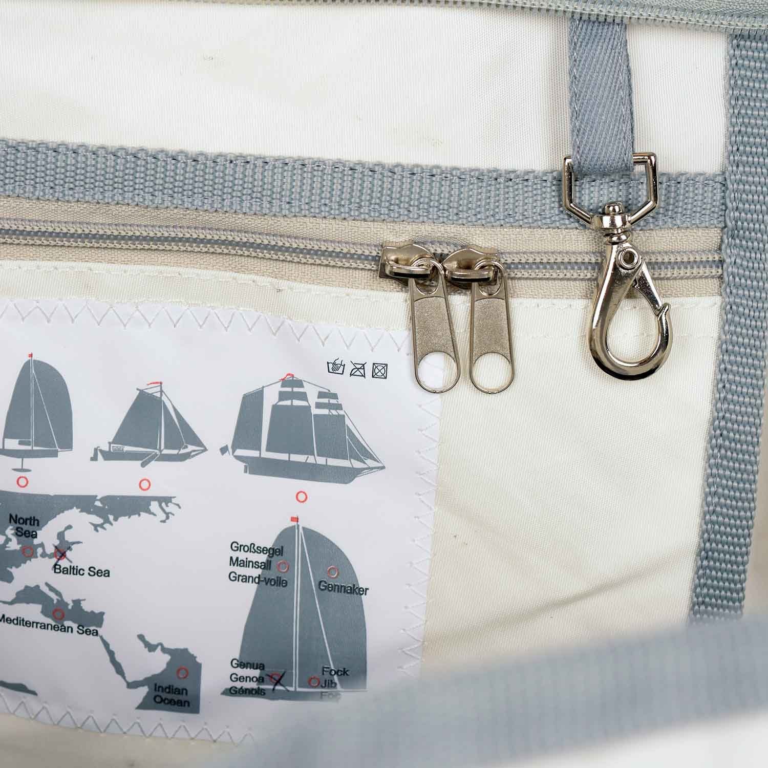 360Grad Reisetasche Kutter XL Reisetasche weiß mit Zahl rot, Gurt rot/schwarz