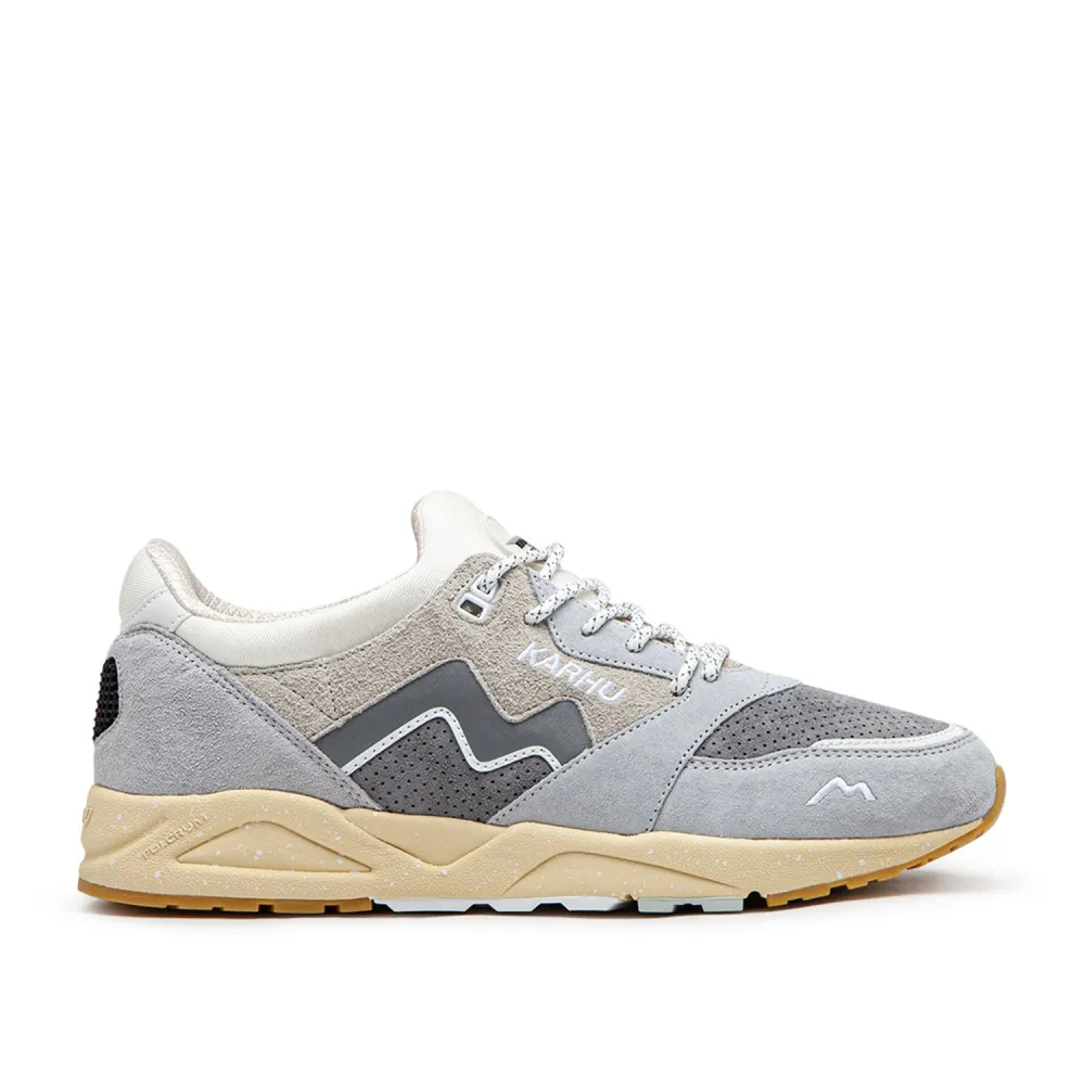 Karhu Aria 95 F803117 / grau