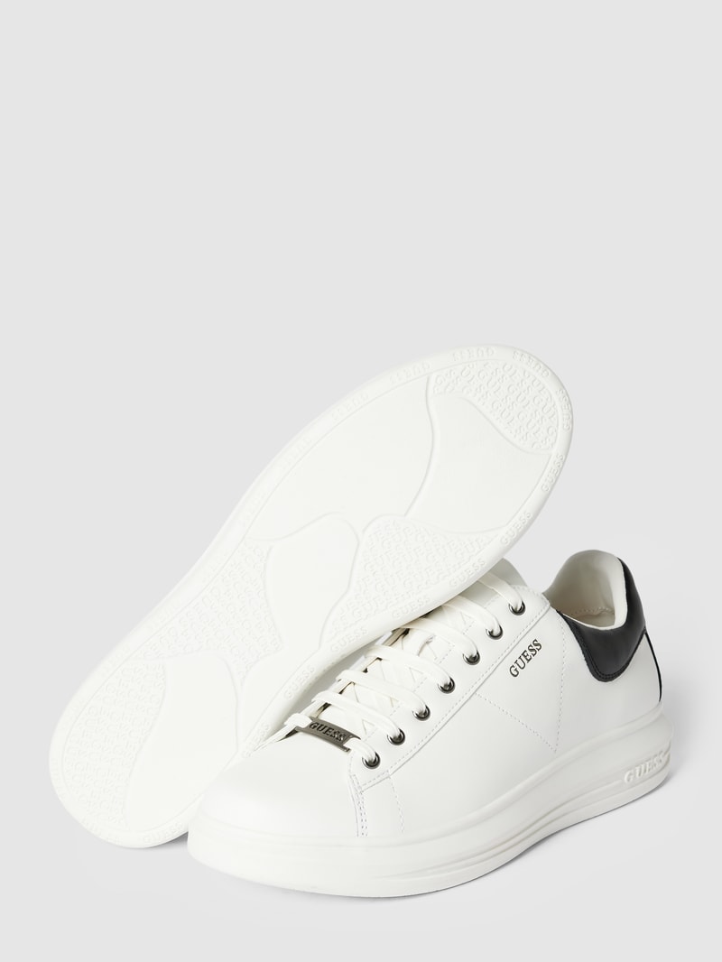 Sneaker mit Label-Print Modell 'VIBO' in weiß
