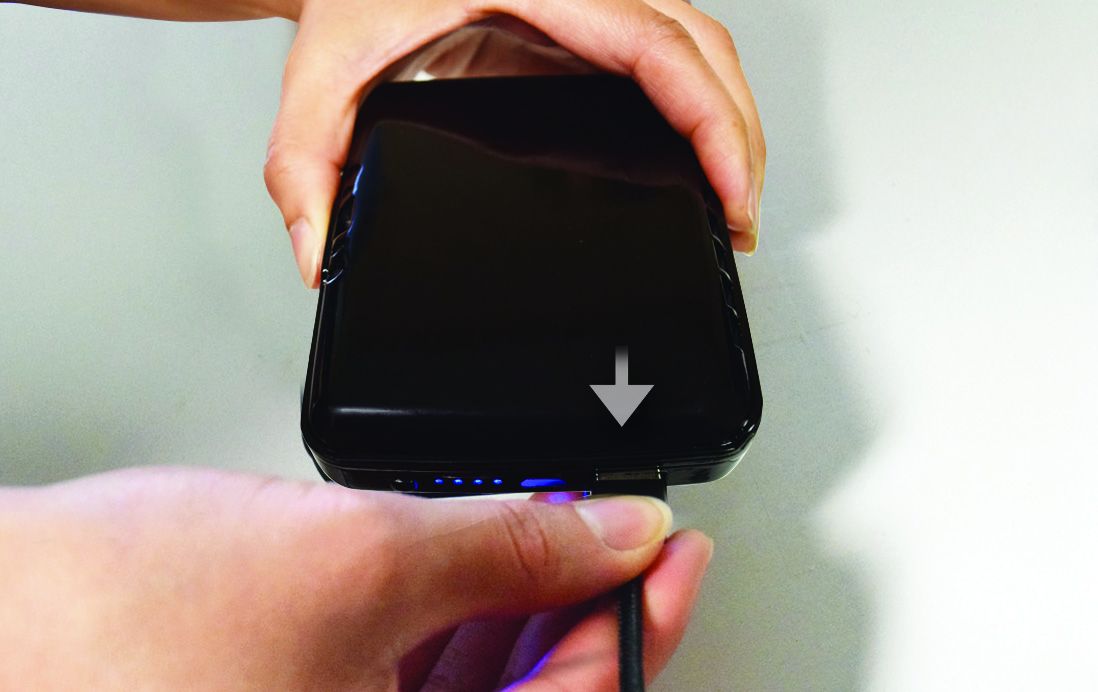 Atomic Charge Geldbörse Powerbank