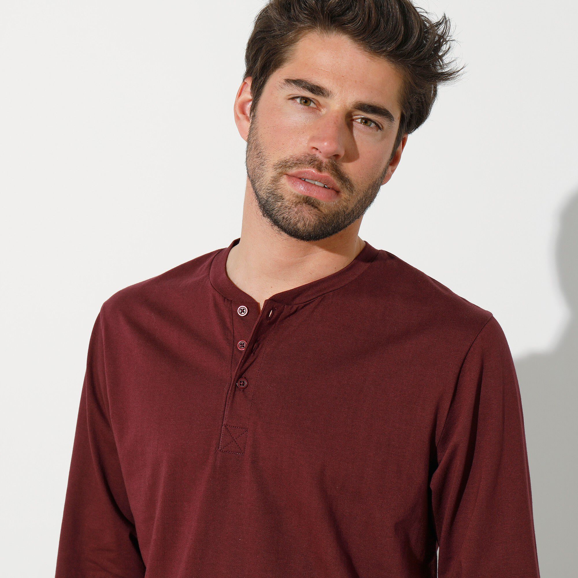 T-shirt col tunisien manches longues