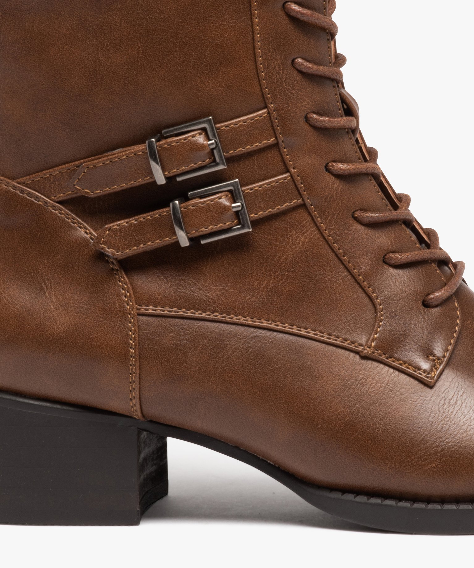 Boots lacées à bout amande et brides décoratives camel | GEMO