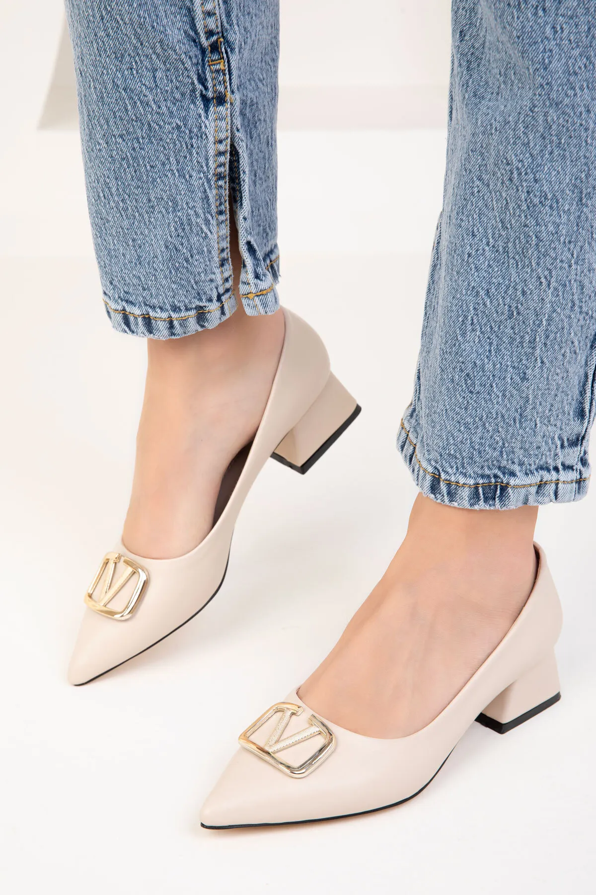 SOHO  Beige-Gold Klassische Damenschuhe mit Absatz 18474