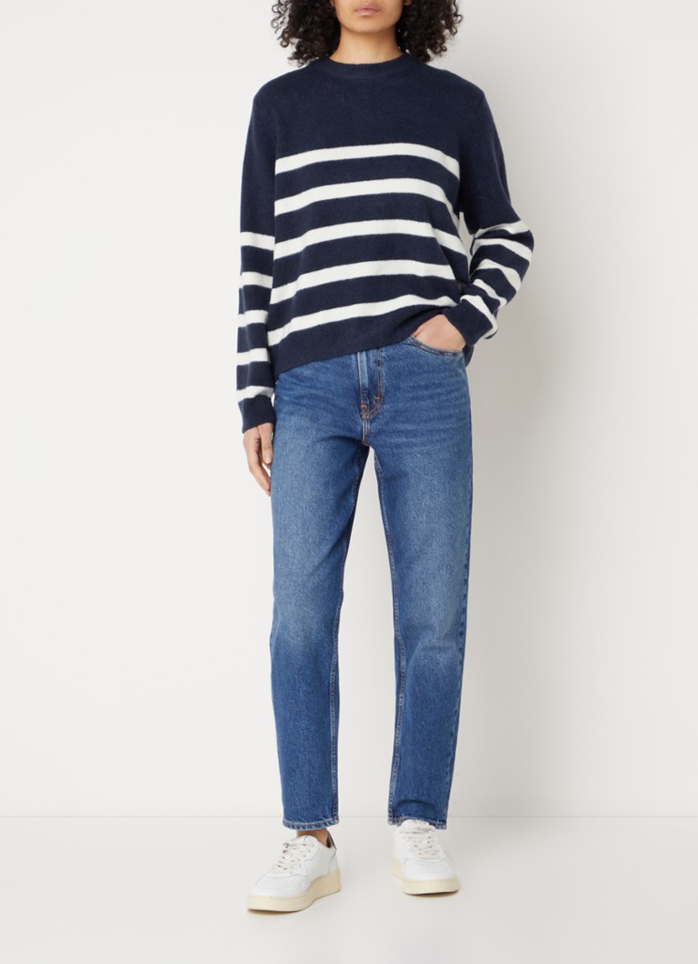 Blugi Levi's cu talie înaltă, de tip mom fit, confecționați dintr-un amestec de lyocell cu spălare medie.