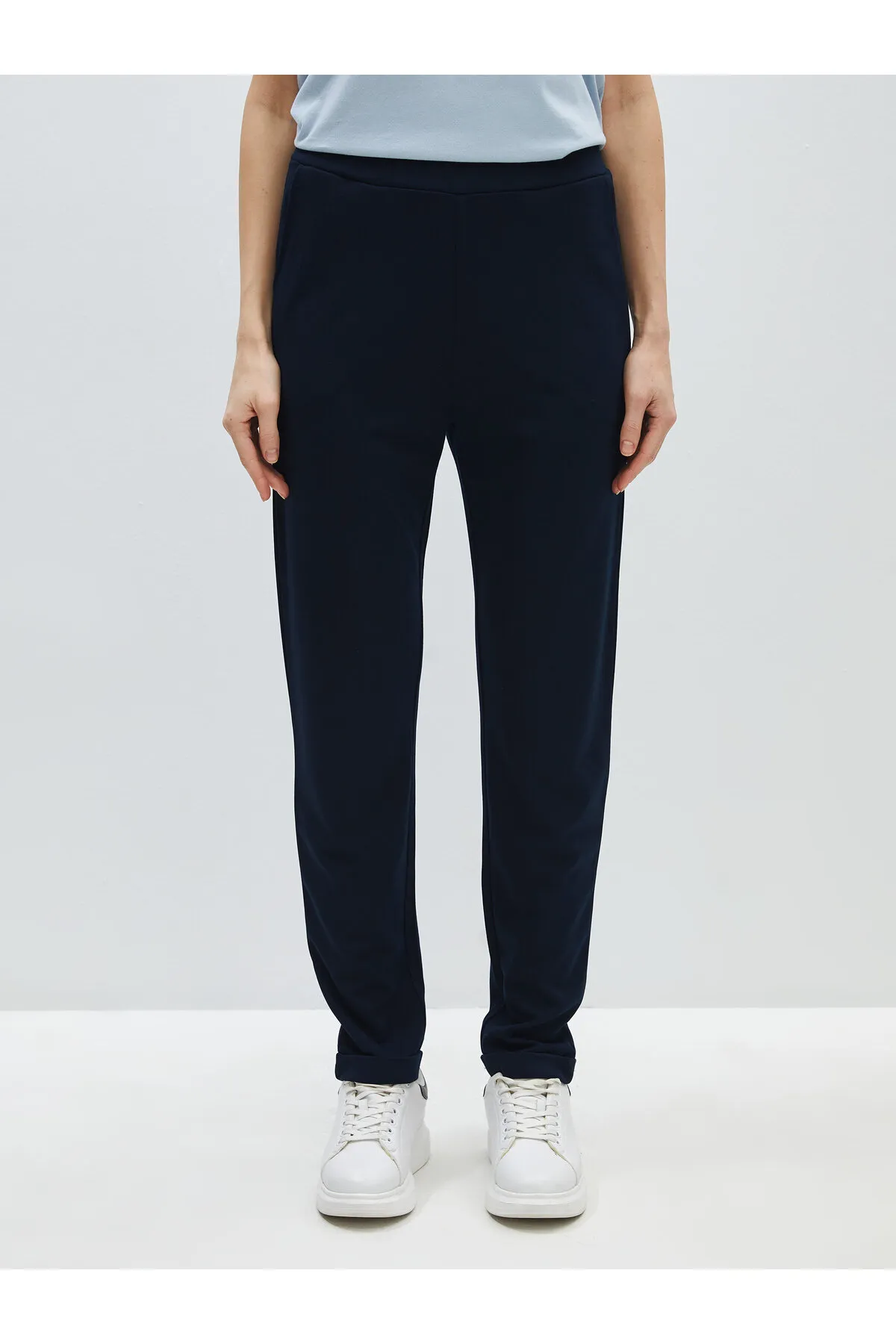 LC Waikiki  Jogginghose - Dunkelblau - Relaxed