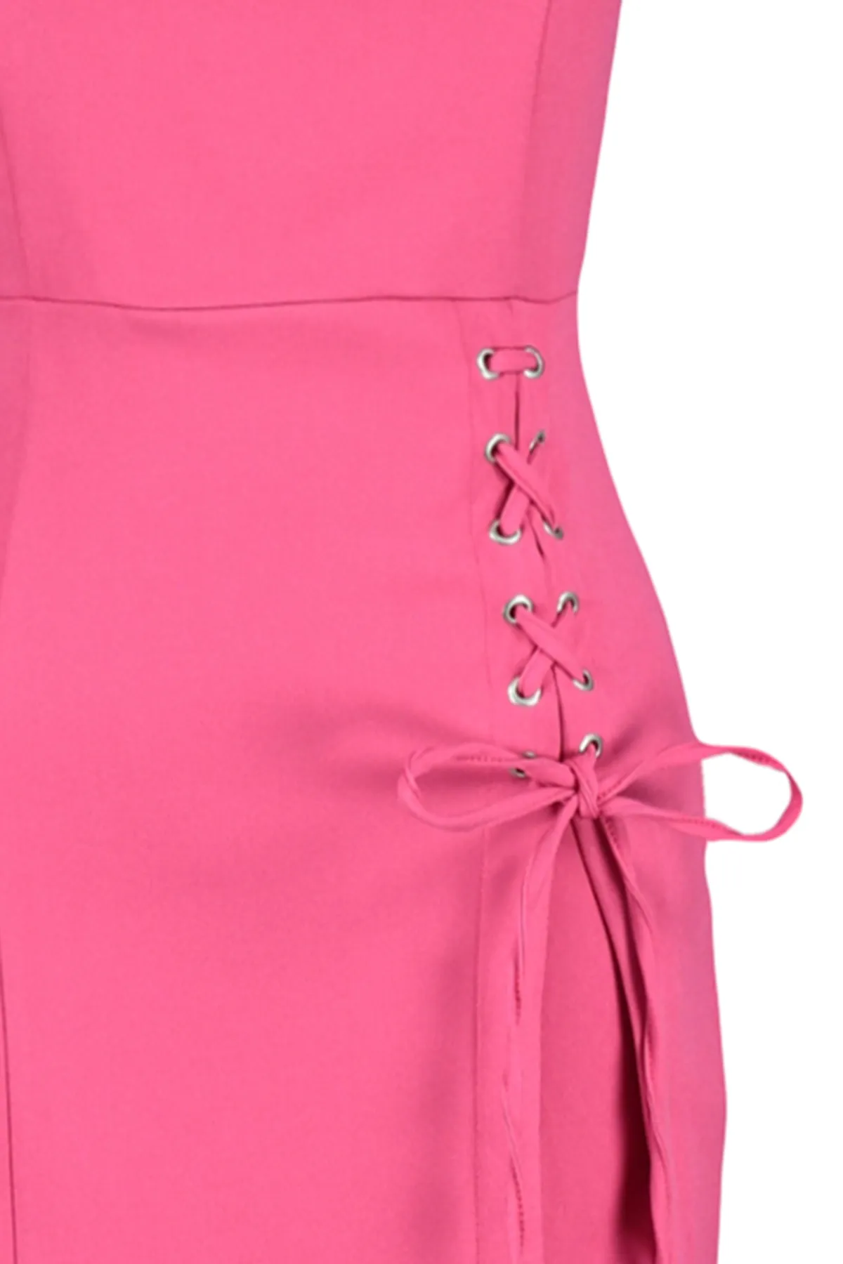 Trendyol Collection  Fuchsiafarbenes, figurbetontes, gewebtes Midikleid mit Ösen, Schlitz und quadratischem Kragen TWOSS19EL0079