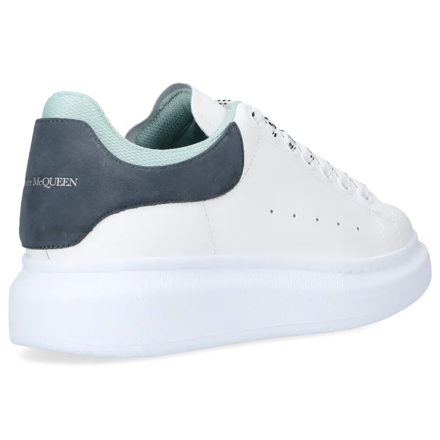 Alexander McQueen - Sneaker low LARRY Kalbsleder - weiß