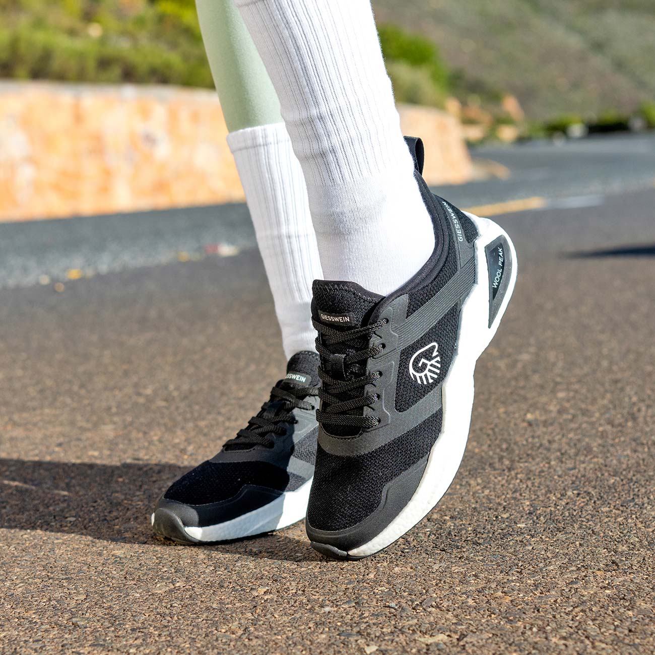 Wool Peak Women
