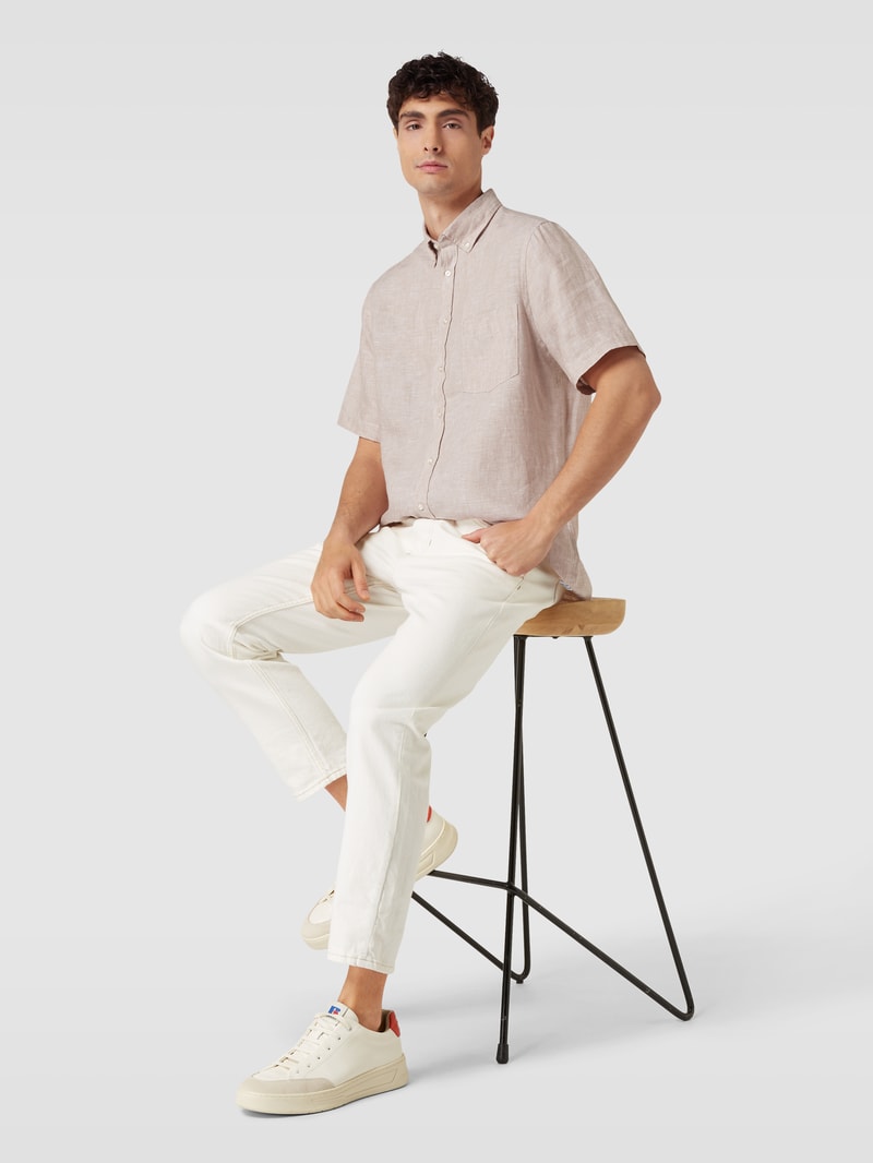 Freizeithemd mit Button-Down-Kragen in sand