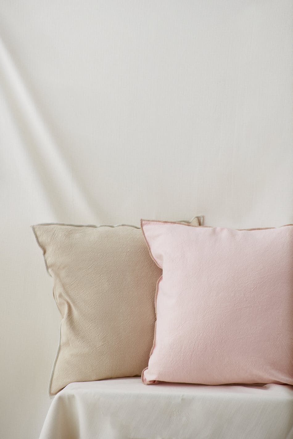 Contrast cushion cover