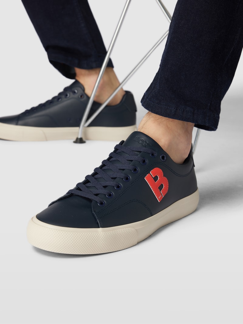 Sneaker mit Label-Patch Modell 'Aiden' in dunkelblau