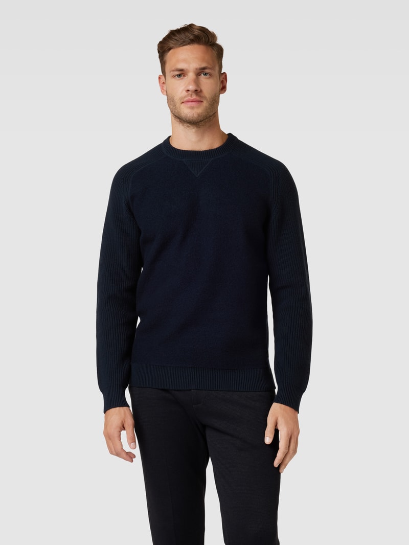 Strickpullover mit gerippten Abschlüssen Modell 'Matero' in marineblau