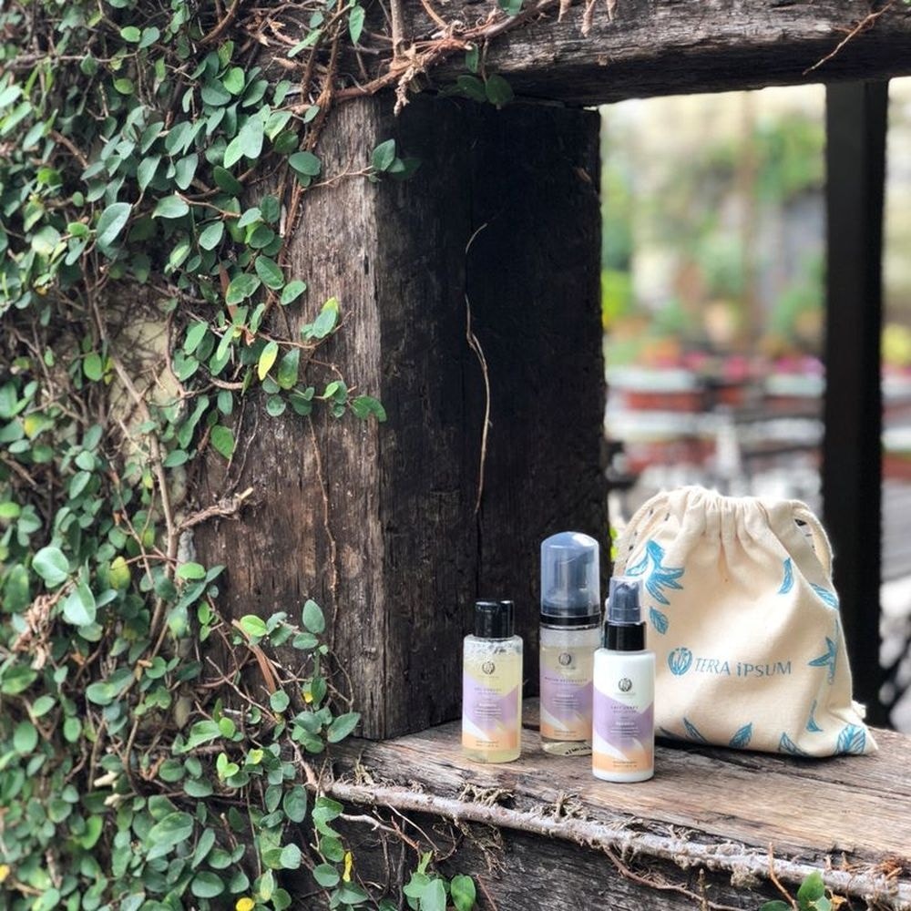 terra ipsum Pochon Découverte Trio - Gamme Aurania Gel douche + Nettoyant visage + Lait pour le corps