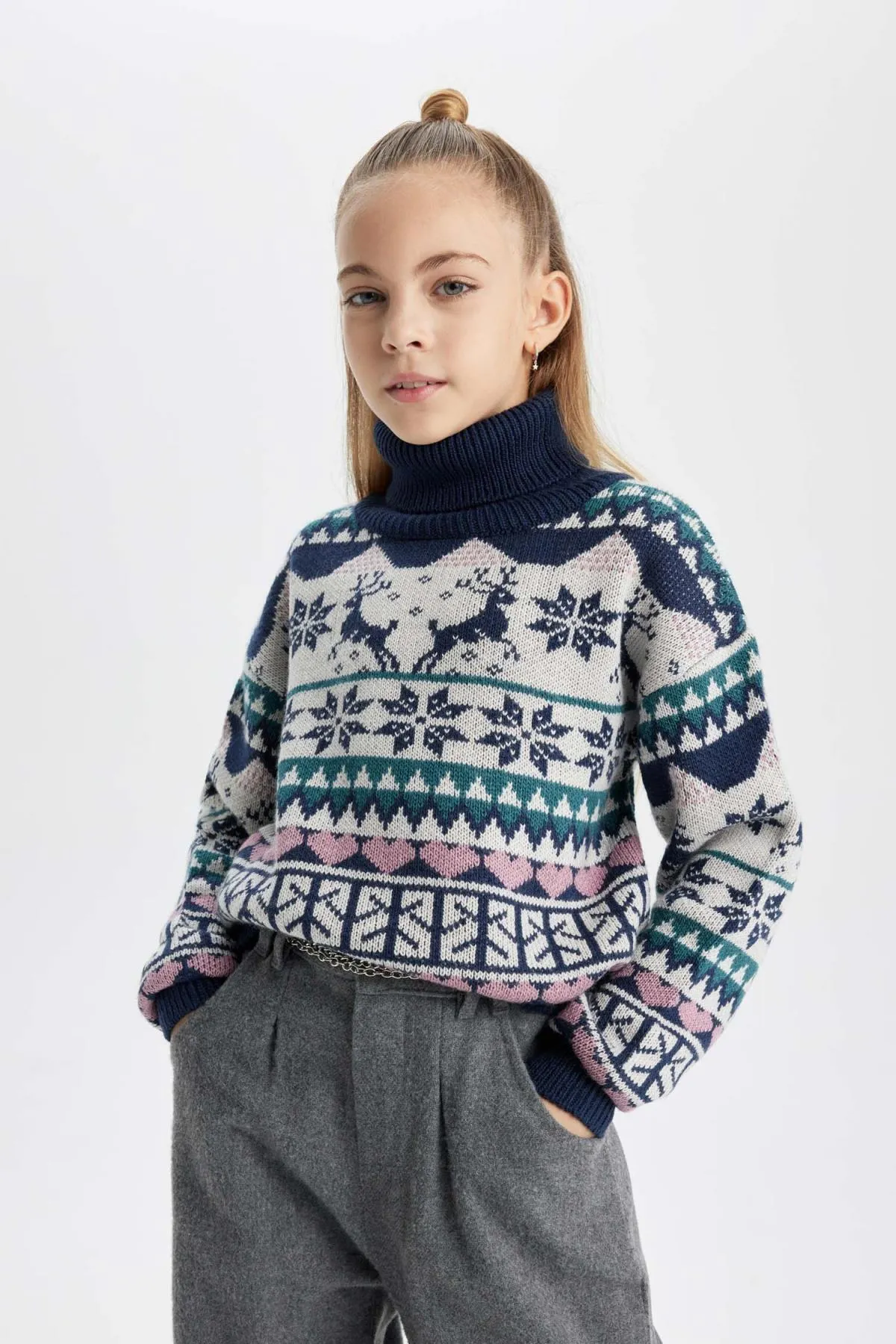DeFacto  Rollkragenpullover für Mädchen mit Neujahrsmotiv