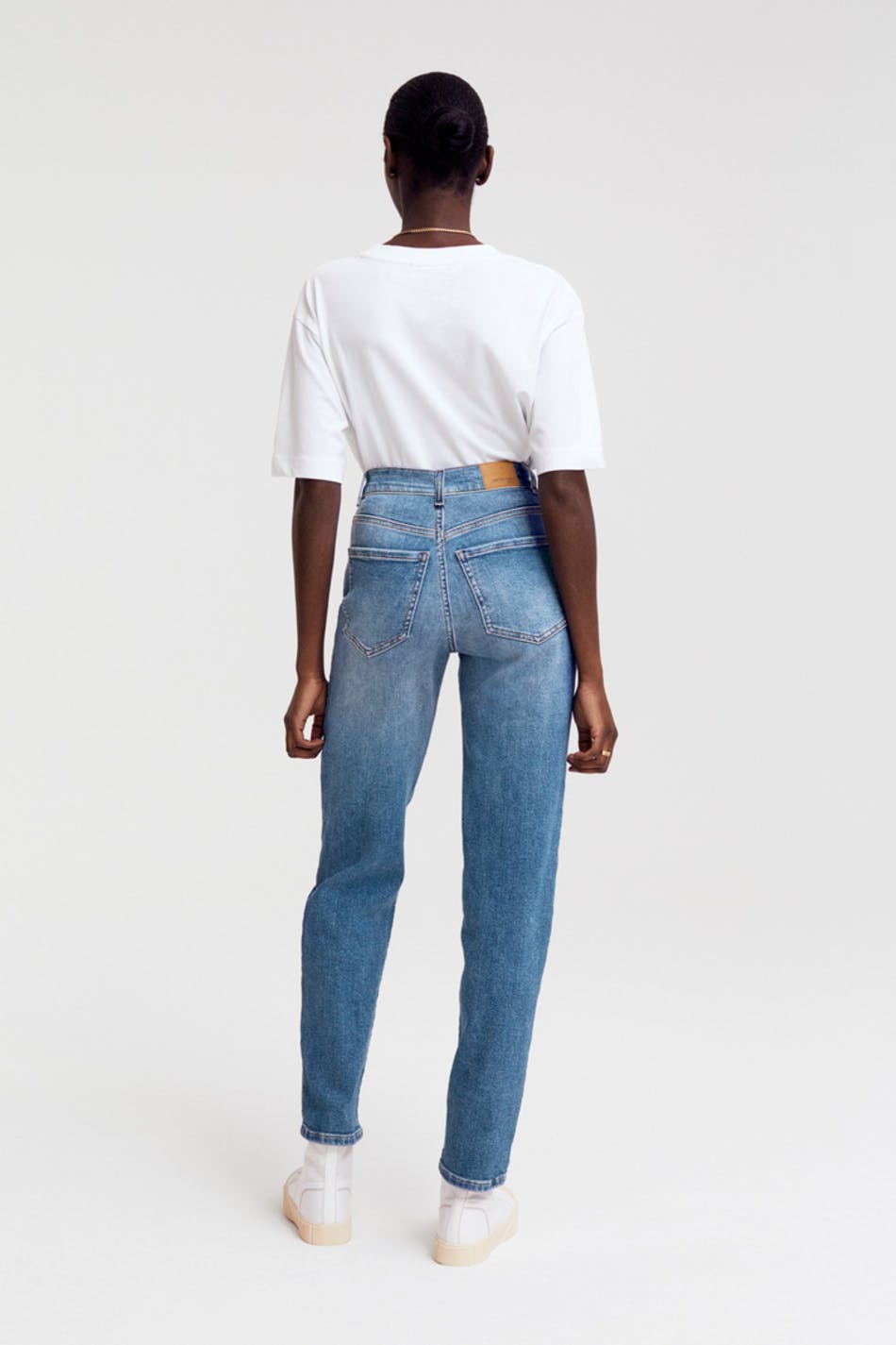 Comfy tall mom jeans