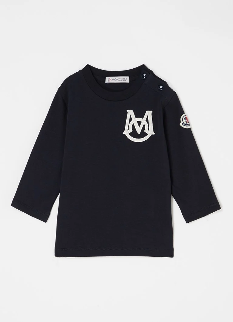 Moncler krekls ar garām piedurknēm un izšuvumu uz logotipa