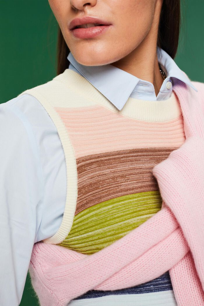 Gestreiftes Midi-Strickkleid