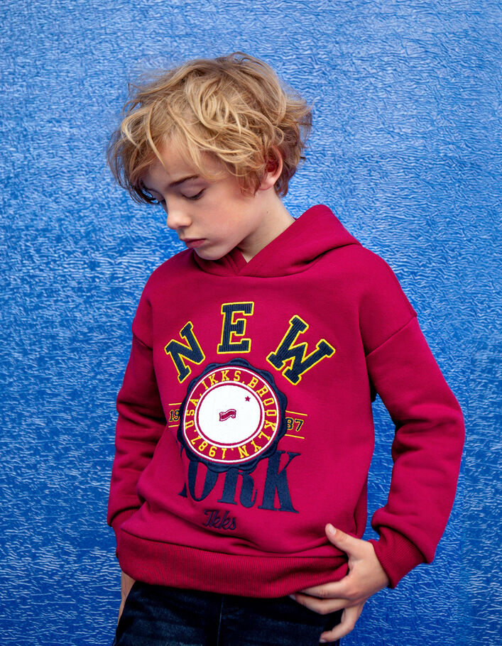Sweat rouge foncé maxi broderie garçon