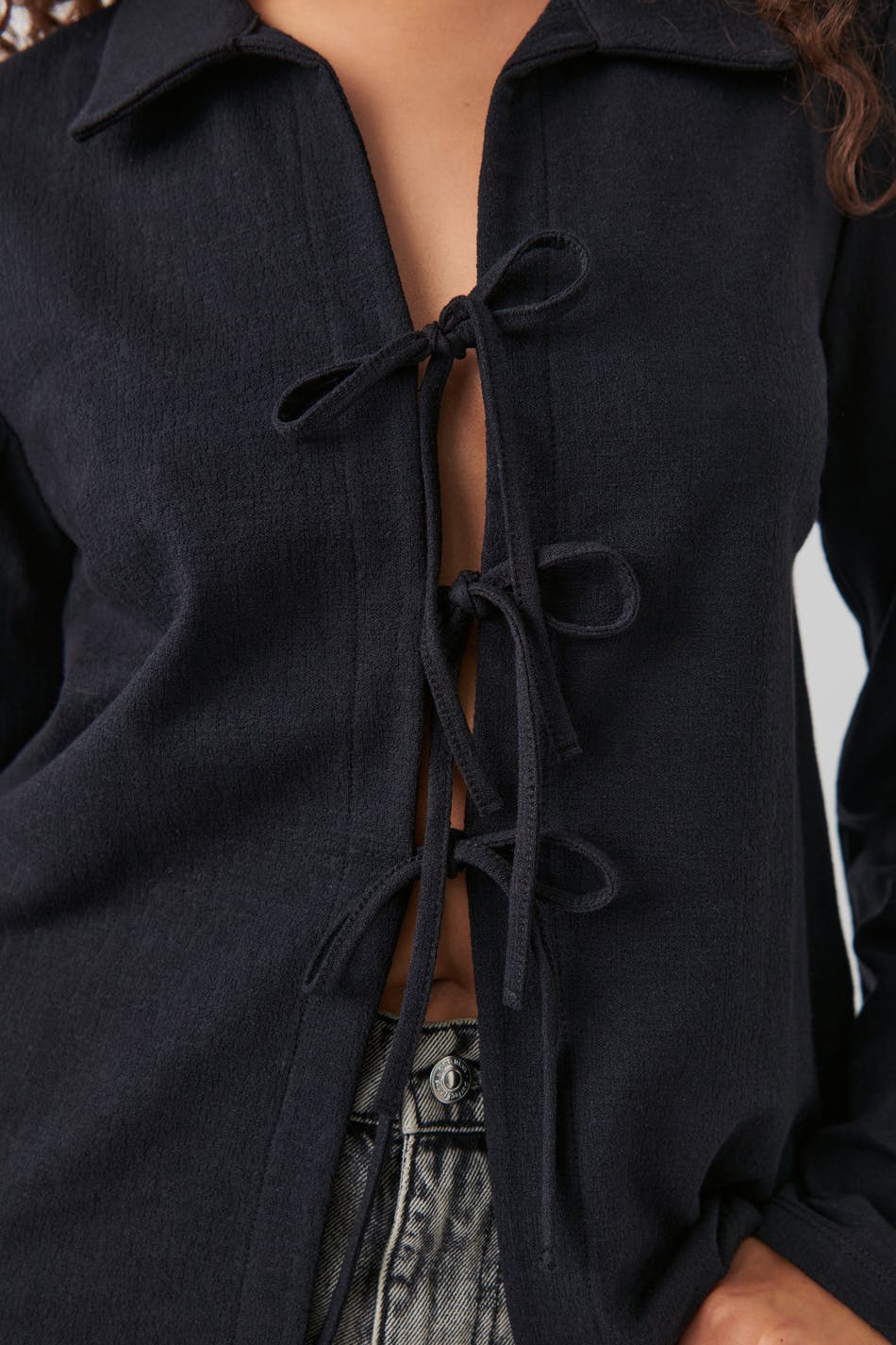 Tie top