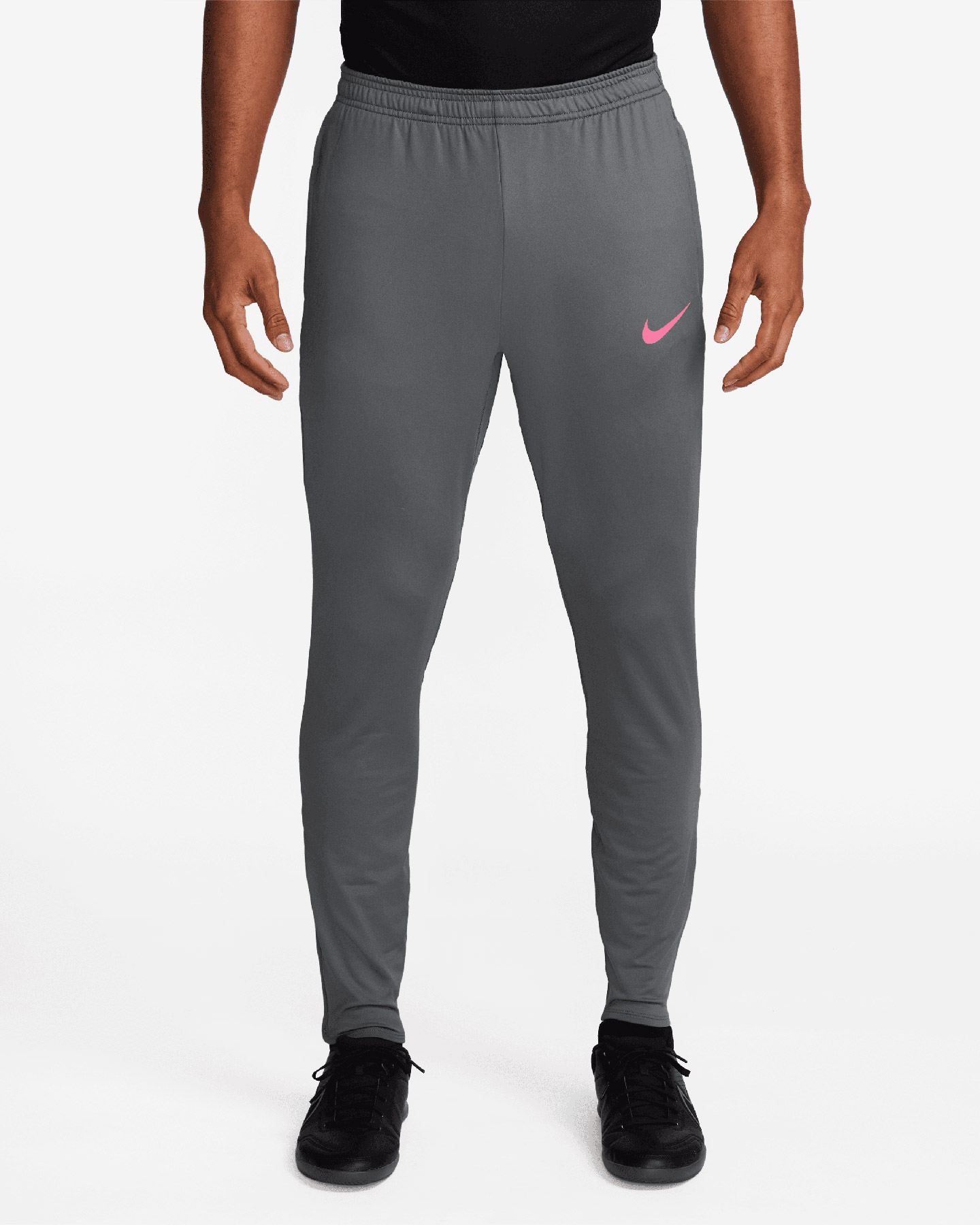 Futbalové šortky Nike Dri Fit Strike Global M FN2405-069