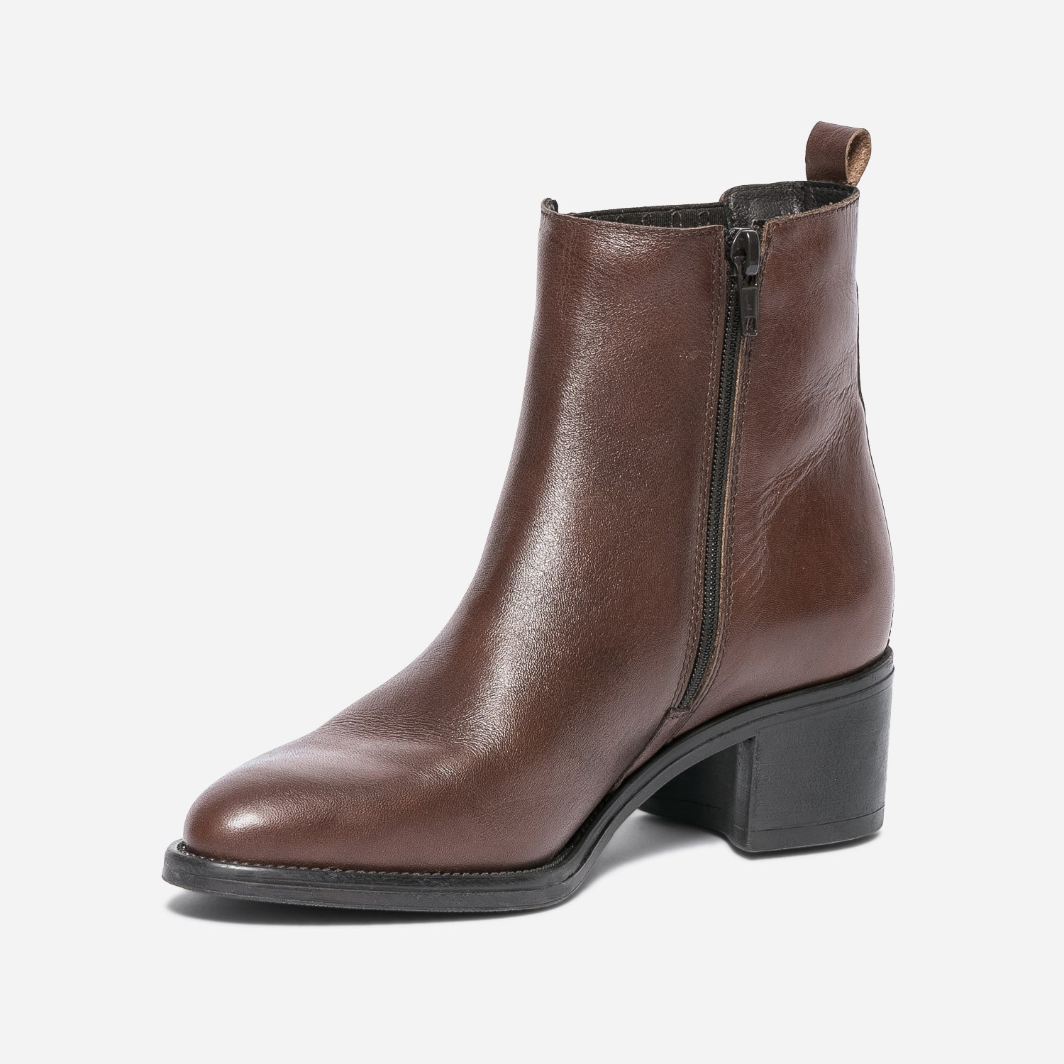 Boots cognac en cuir avec élastique cousu