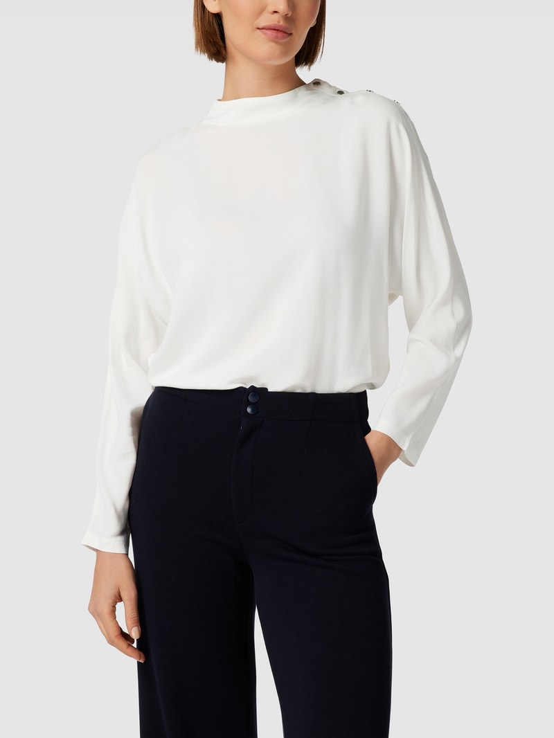 Blusenshirt mit Knopfleiste Modell 'Selse' in offwhite