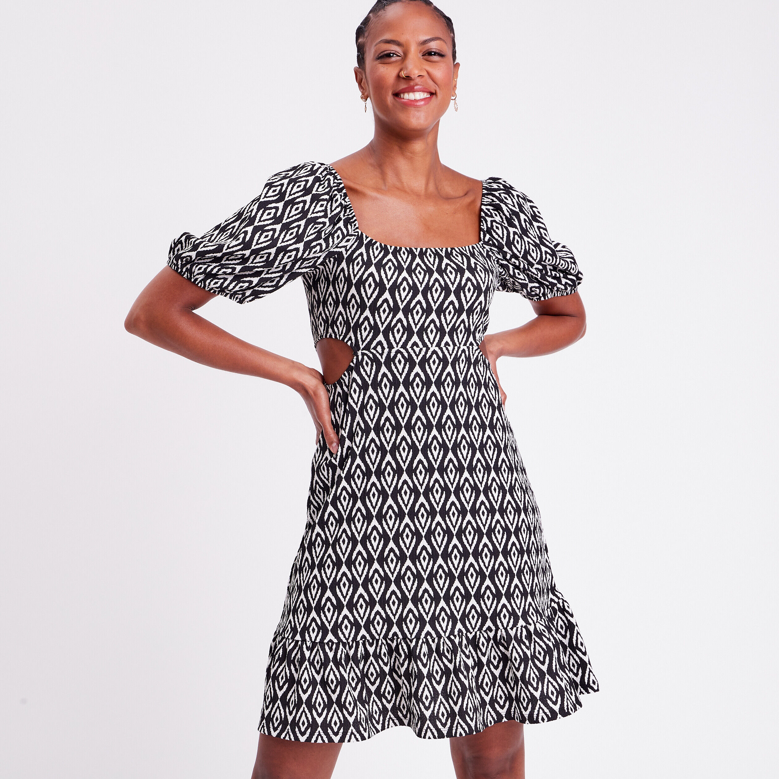 Robe évasée avec ouvertures noir femme | Cache Cache