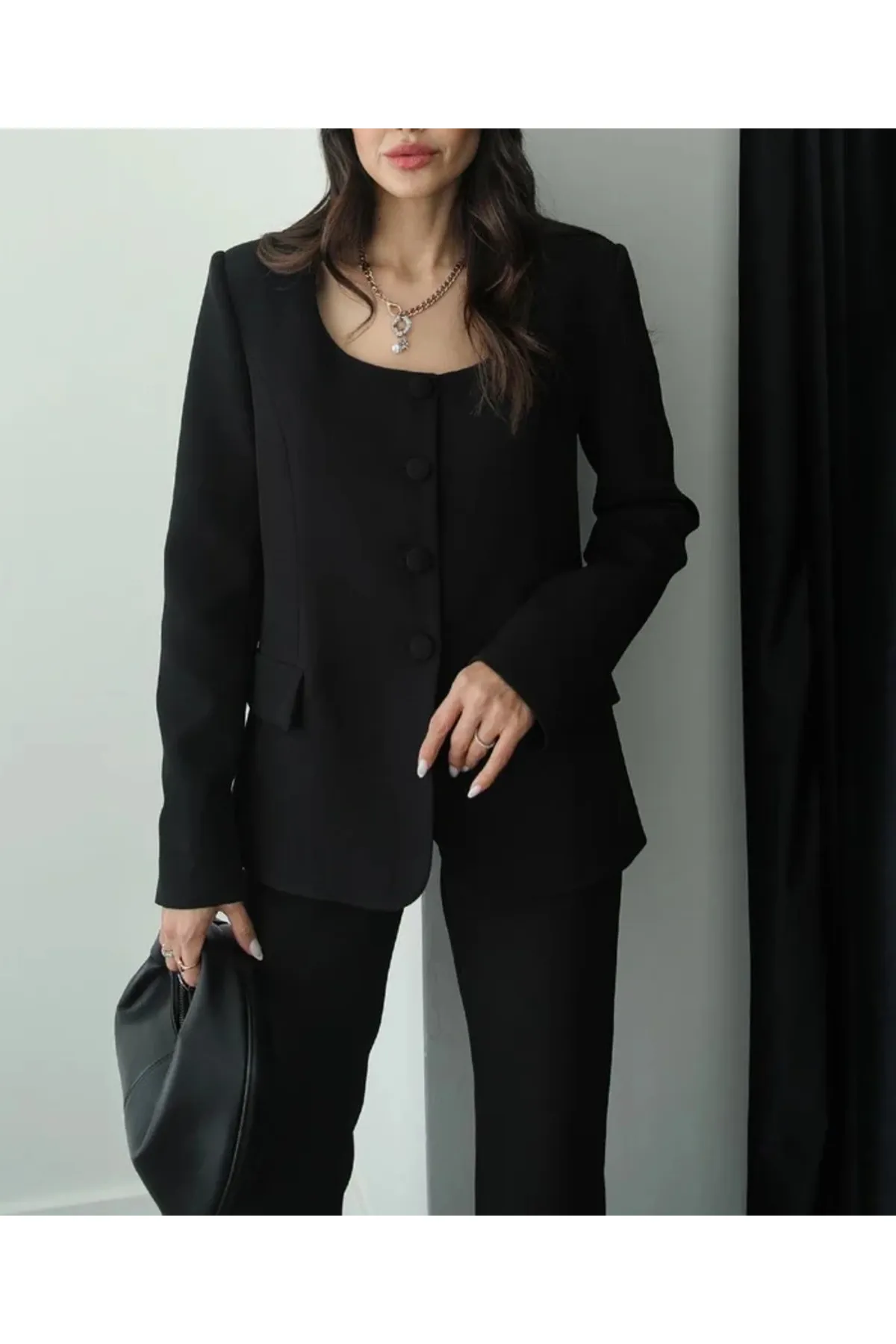 My Blog  Schwarzes Premium-Jacken-Hose-Set mit rundem Kragen