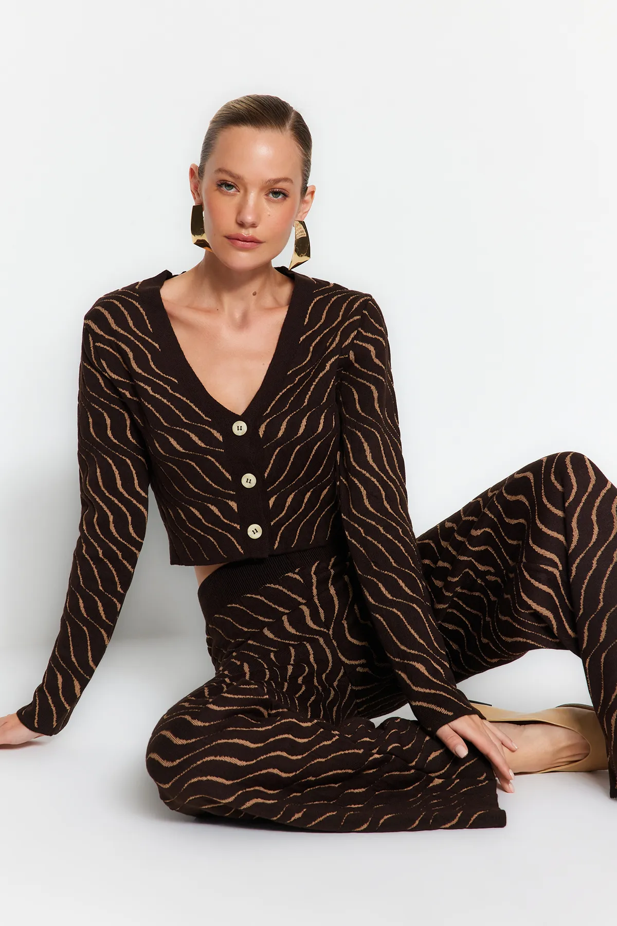 Trendyol Collection  Limited Edition Braunes Glitzer-Strickoberteil und -Unterteil-Set TWOAW24AU00129