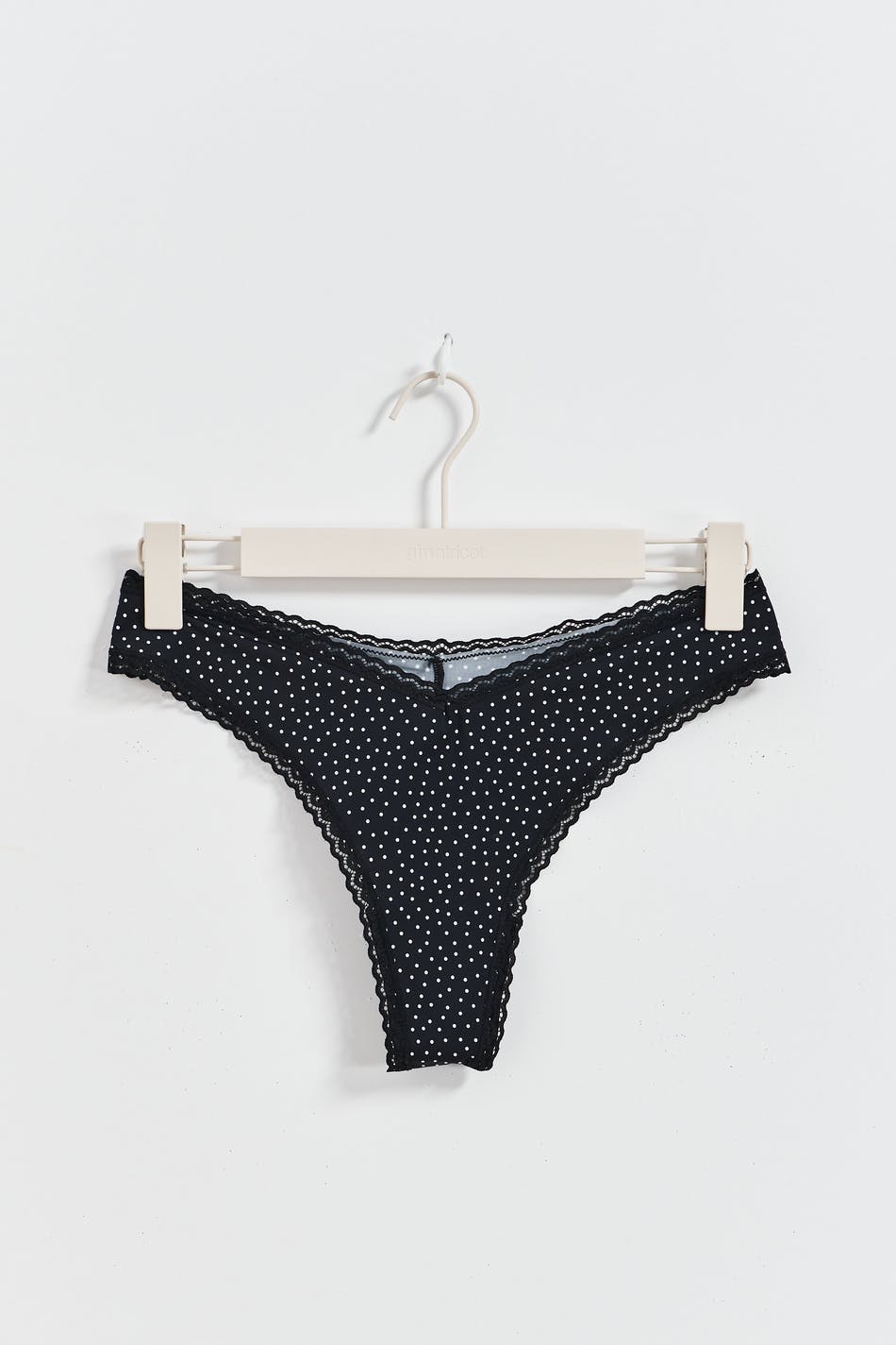 V-shaped micro thong