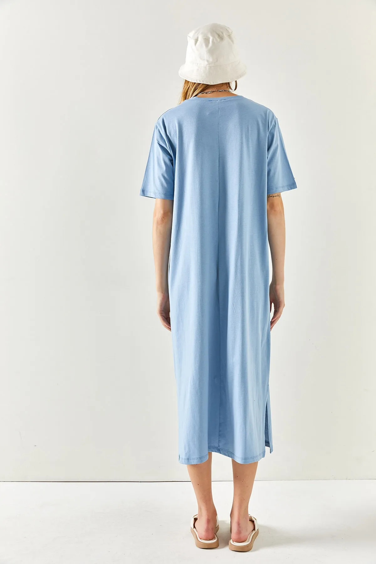 Olalook  Übergroßes Baumwollkleid mit seitlichem Schlitz in Indigo für Damen ELB-19001880