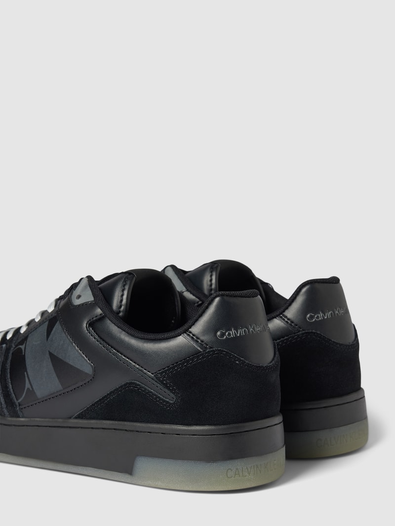 Sneaker aus Leder mit Label-Detail in black